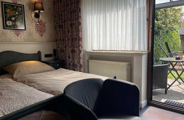 Comfort Terrace Double Room 2, Du./ WC - A Golfstübchen