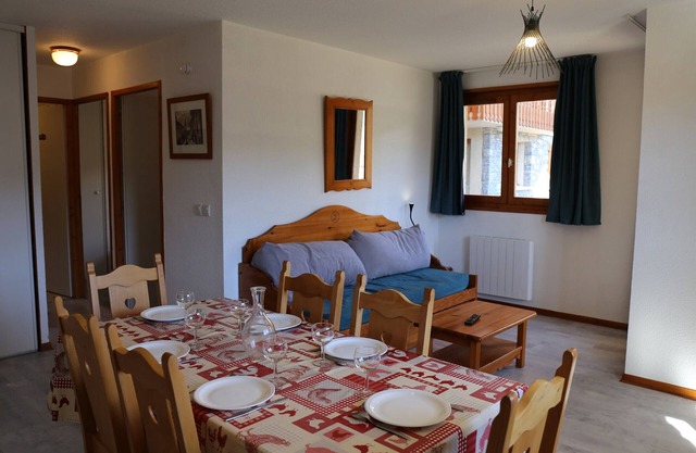 Apartamento cómodo para 6, zona tranquila