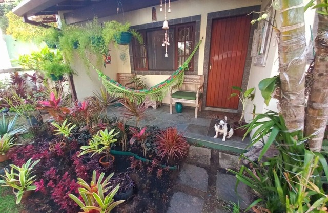 Cómoda casa en Geribá, con barbacoa interna, piscina y TV.