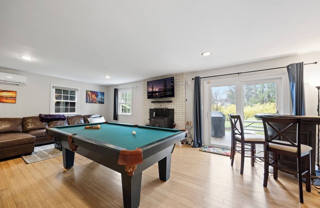 Cómodo y espacioso 5BD / 3BA - Camina hasta State College HS y 5 minutos Uber a PSU
