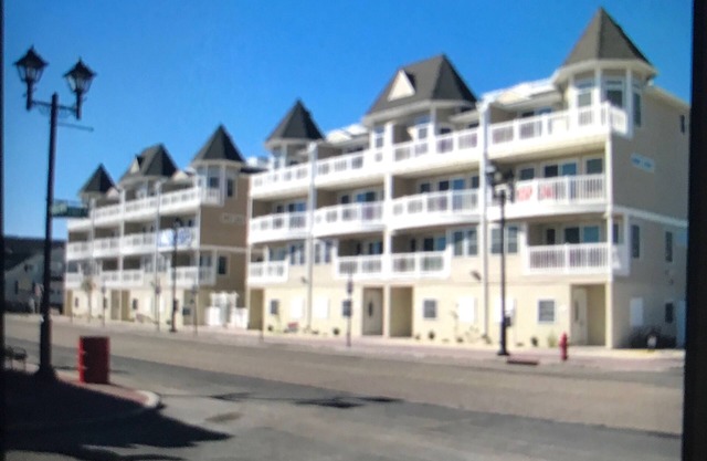 A una cuadra del océano, en la BLVD entre Carteret y Kearny - Oceana Villas # 15