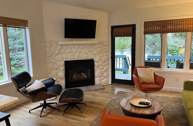 Contemporary Condo - Updated 1-Bedroom Villa at Giants Ridge
