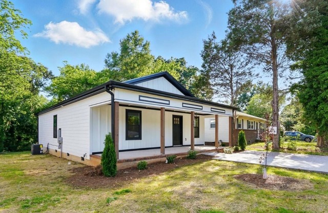 Convenient Cozy Concord Retreat Near Charlotte Motor Speedway & Downtown