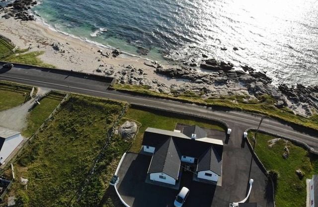 Coral Strand Lodge, Ballyconneely