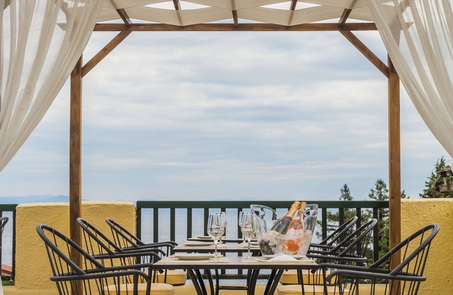 Corfu Aquamarine Hotel