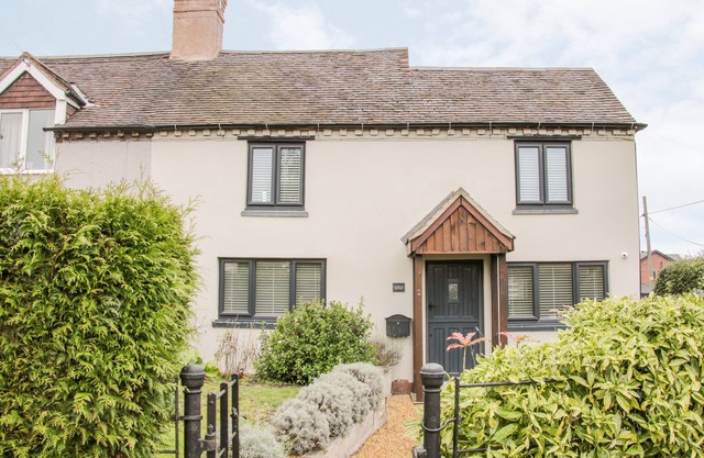 CORNERWAYS, admite mascotas en Edgmond, Shropshire, Ref 979017