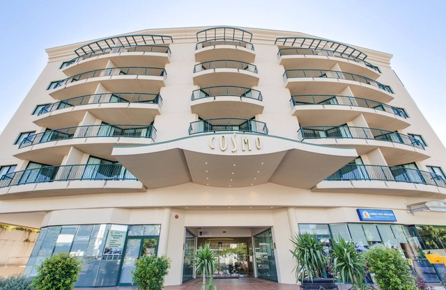 Central Cosmo Apartments