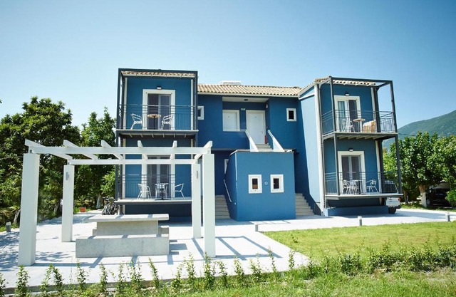 Cosmos Apartments
