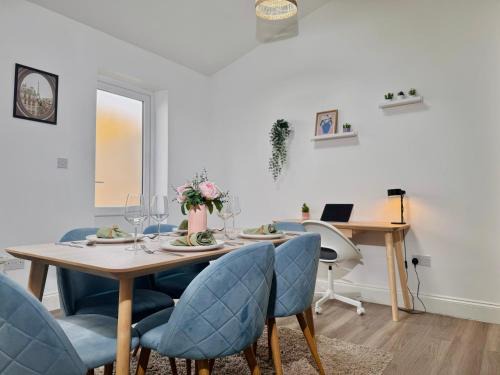 Cosy 1-Bed Flat 30min to Central London & Parking