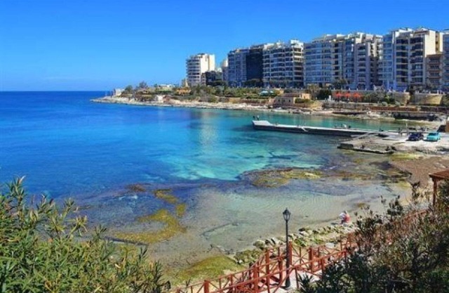 Cosy 1BR Penthouse With Terrace Great Location