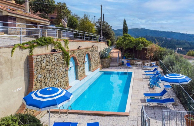Apartamento con WIFI, piscina, TV, terraza, mascotas permitida, vista panorámica, aparcamiento