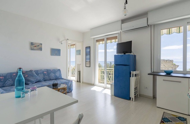Precioso apartamento para 4 personas con A/C, WIFI, balcón y aparcamiento