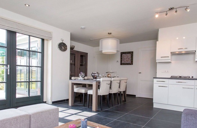 Precioso apartamento en villa para 6 personas con WIFI, TV, terraza y aparcamiento