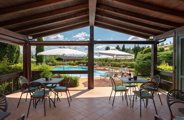 Apartamento con A/C, piscina, WIFI, TV, terraza, vista panorámica, cerca de San Gimignano