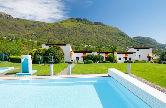Apartamento con WIFI, piscina, TV, patio, mascotas permitida, vista panorámica, aparcamiento