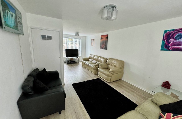 Cosy Home is located in a lovely town in Twickenham.