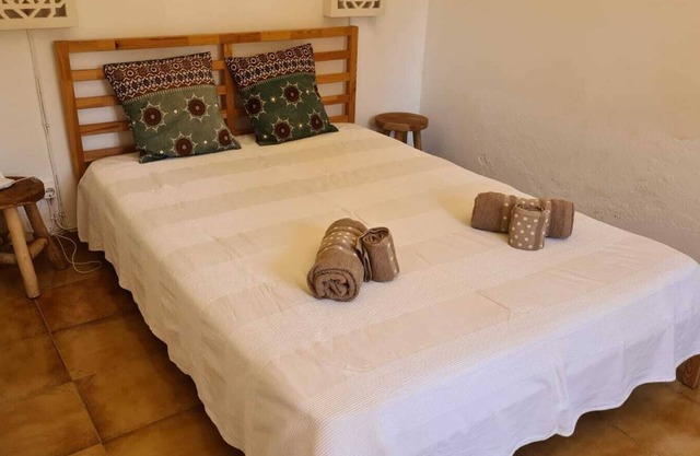 Casita de campo "Casa 4" con piscina compartida, terraza privada y Wi-Fi