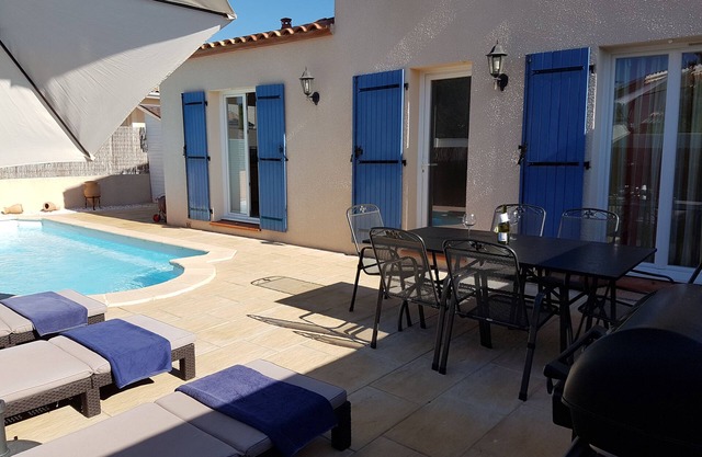 Casa rural junto al mar, ideal para familias.