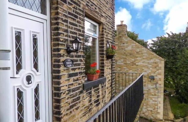 Cabaña en el cielo, LUDDENDEN