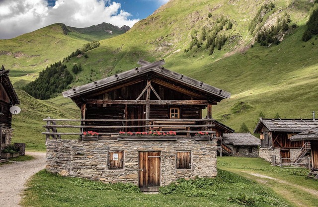 Casita de campo 'Lechnerhütte Fane Alm' con vistas a la montaña, Wi-Fi y terraza