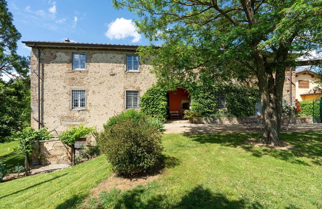 Country House / Farm House en Mirandola con 5 habitaciones, capacidad 10