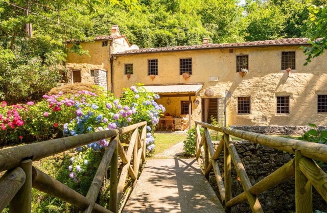 Country House / Farm House en Marliana con 2 habitaciones, capacidad 5