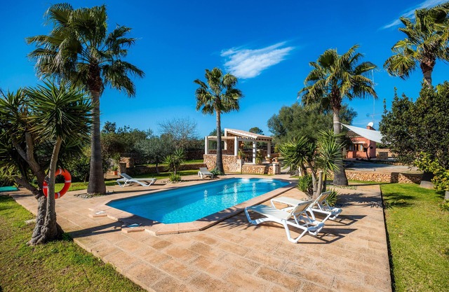 Casa rural 'Linda' con piscina privada, Wi-Fi y aire acondicionado