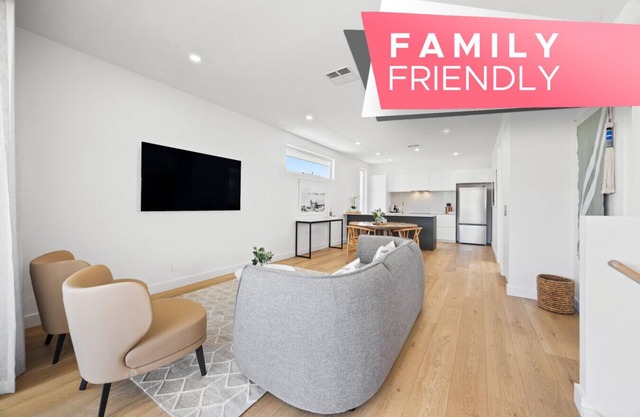 Cove @ Palmstone - 2BR, Parking, Wifi