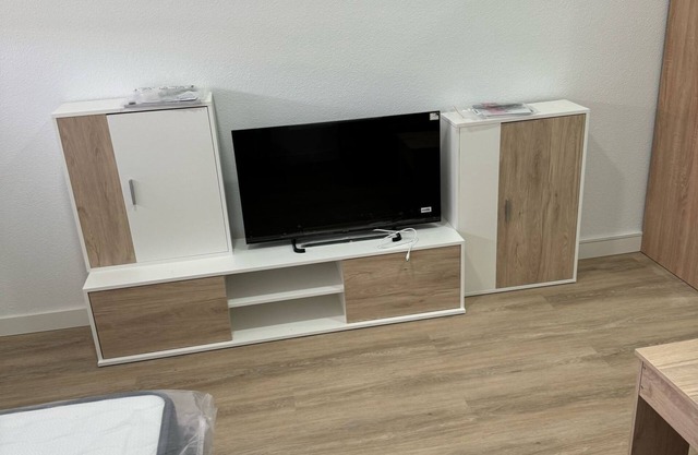 ACOGEDOR ESTUDIO