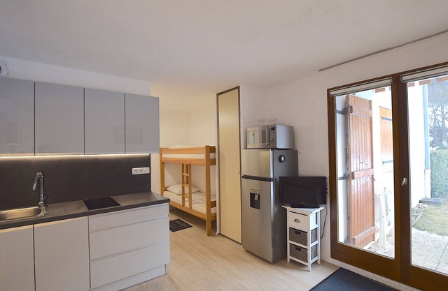Apartamento acogedor cerca de pistas y senderos, admite mascotas