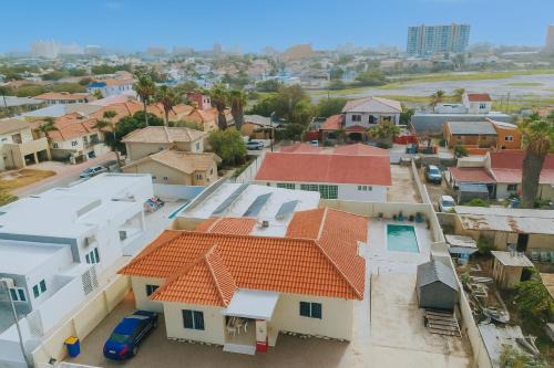 Cozy 1BR Studio w Pool Near Palm Beach