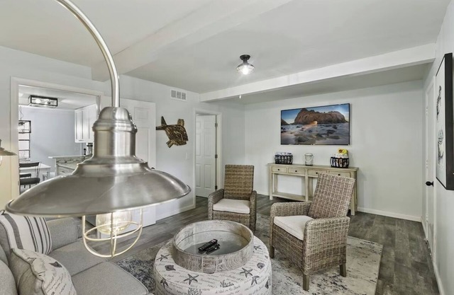 Cozy 2BR Hilton Head Townhome w/ Pool Access