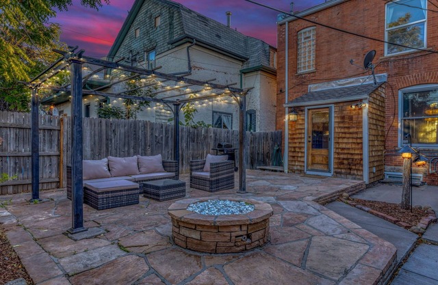 Cozy 3BD Retreat w/ Free Parking