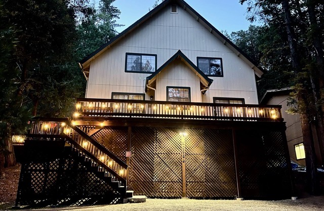 Cozy 3BR Mi Wuk Cabin | Deck, Grill, Wi-Fi & more