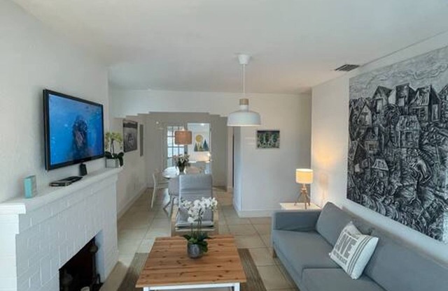 Cozy and Super Location 2 BR