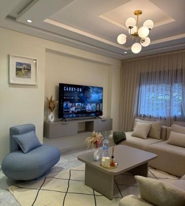 Cozy apartment Beach and Souk within walking distance