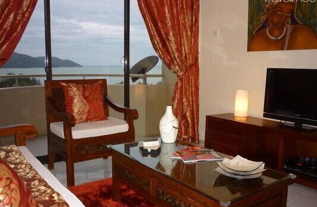 Condo acogedor con vistas al mar