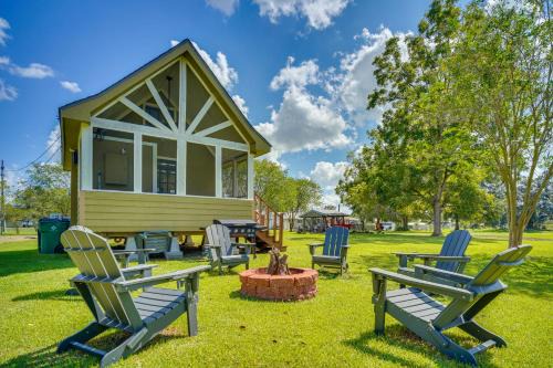 Cozy Couples Retreat with Porch on Bayou Teche!