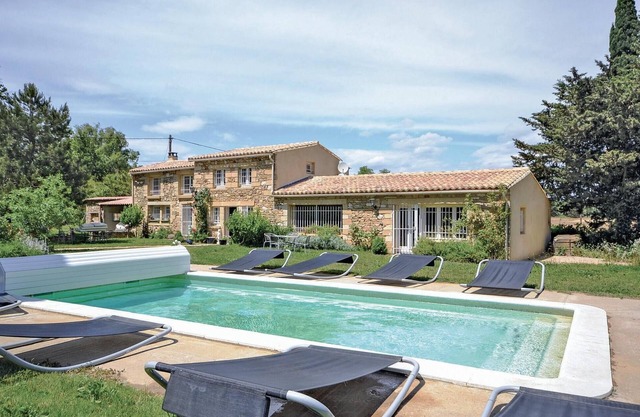 Acogedora casa en St Quentin La Poterie