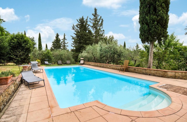 Acogedora casa en Monte San Savino -AR-