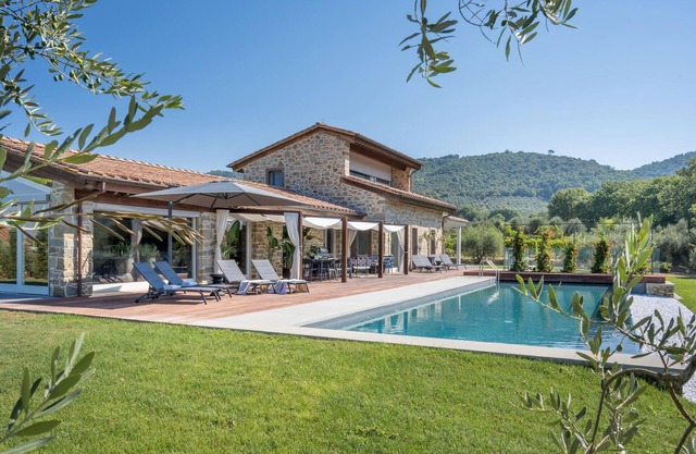 Acogedora casa en Cortoreggio-AR con.