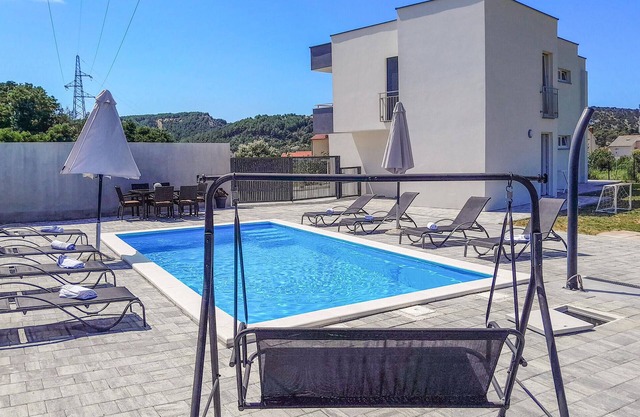 Acogedora casa en Rab con WiFi