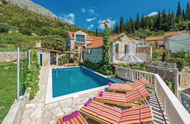 Acogedora casa en Zaton Veliki