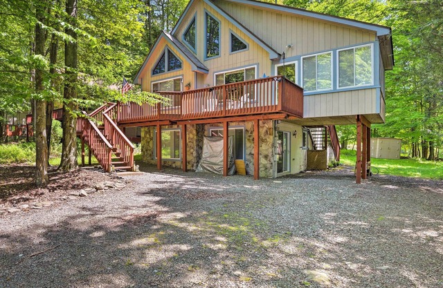 Cozy Lake Ariel Home en una comunidad de naturaleza!