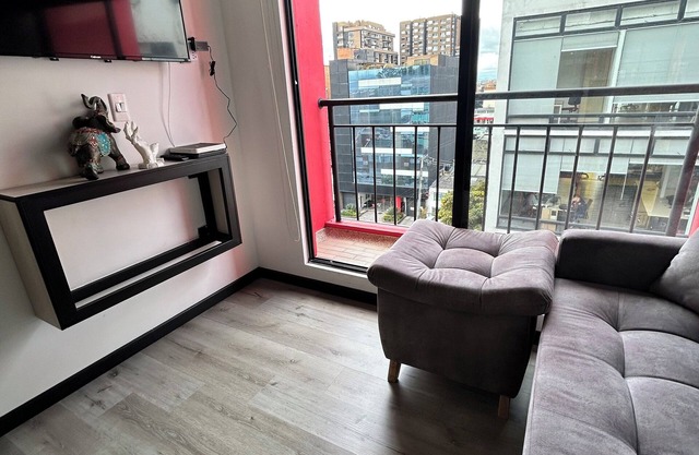 Cozy loft northern zone, Street 100, free parking