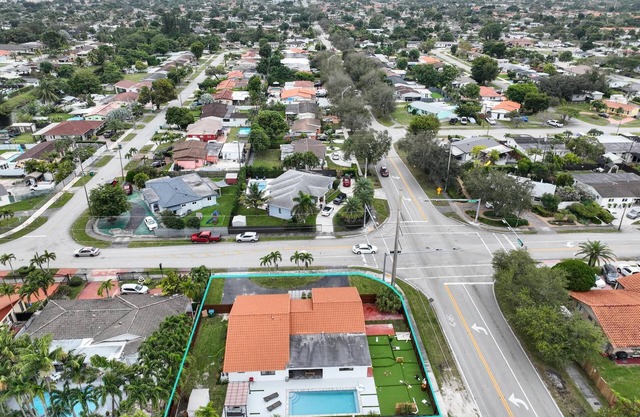 Cozy Miami Oasis with Heated Pool,ideal for families seeking a unique experience