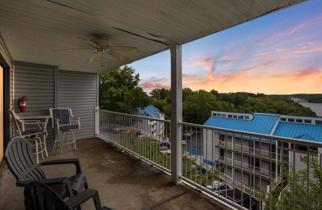 Cozy Pet-Friendly Condo w/ Pool
