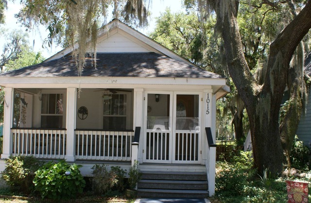 Acogedor Port Royal Cottage, a 2 millas de la base marina de la isla Parris cerca de Beaufort SC