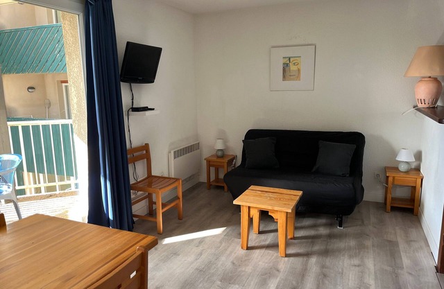Estudio acogedor con acceso a pistas, balcón y spa