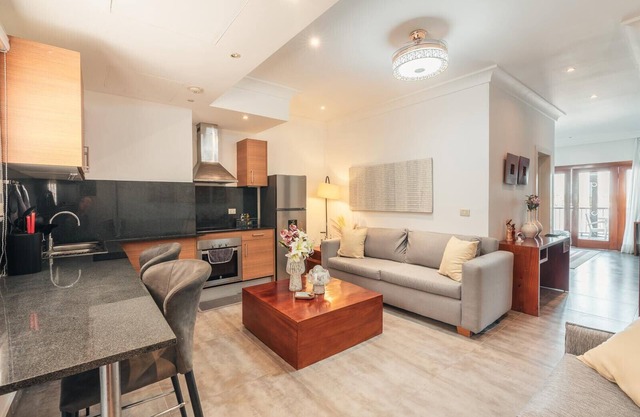 Cozy Studio With Views in Fishing Lodge